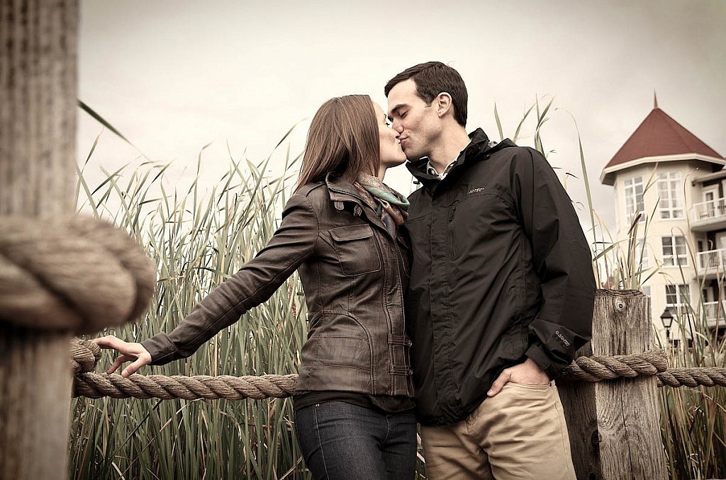 blue mountain village photographer collingwood photographer blue mountain engagement fall
