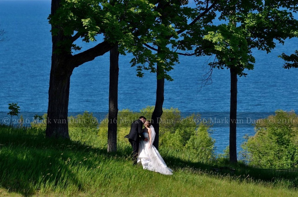 Collingwood wedding photography at a Georgian  Bay Club wedding