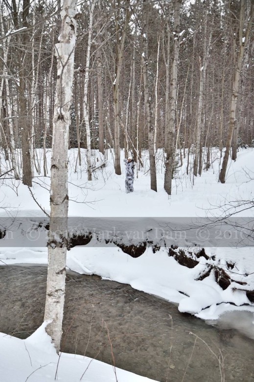 compound bow hunting photos winter A026
