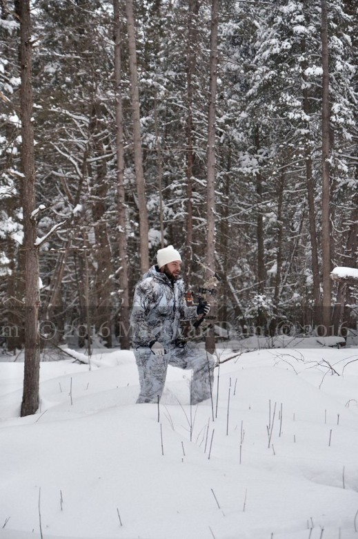 compound bow hunting photos winter A115