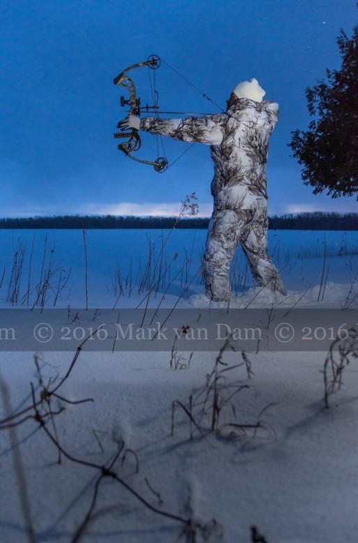 compound bow hunting photos winter A192