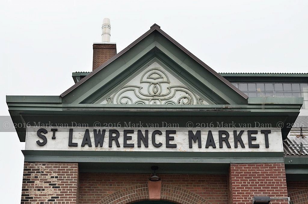 toronto engagement photographer A001 1