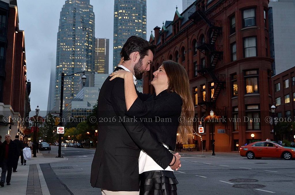 toronto engagement photographer C045 53