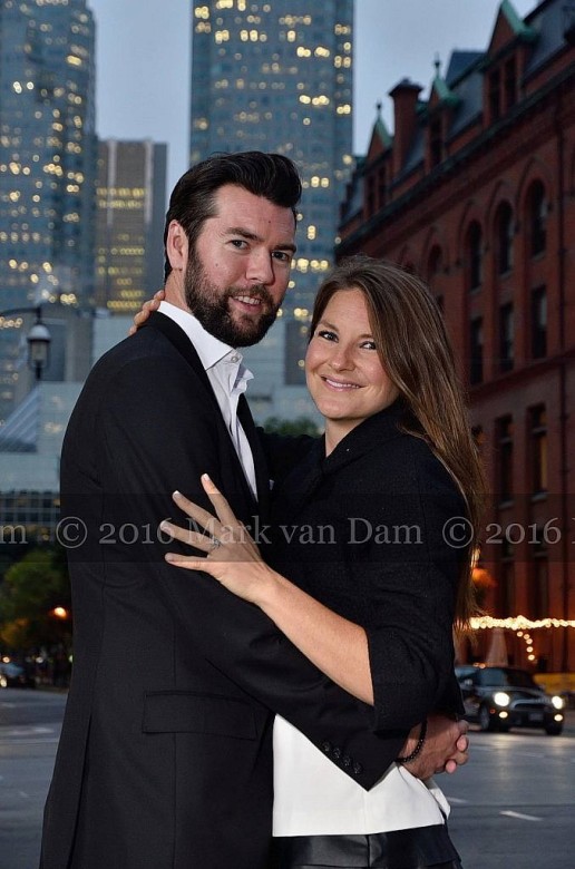 toronto engagement photographer C053 54