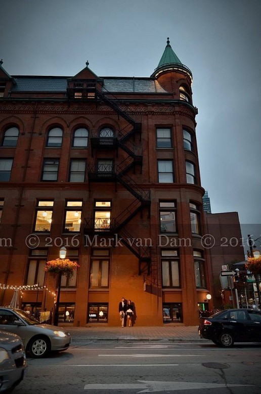 toronto engagement photographer C069 59