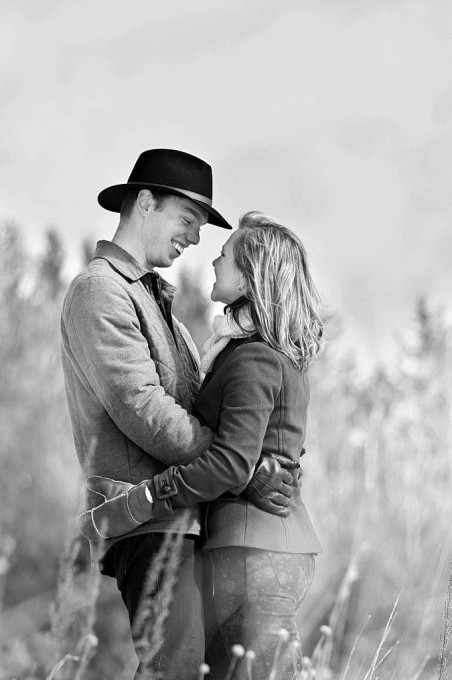 Wasaga beach photographer winter engagement session