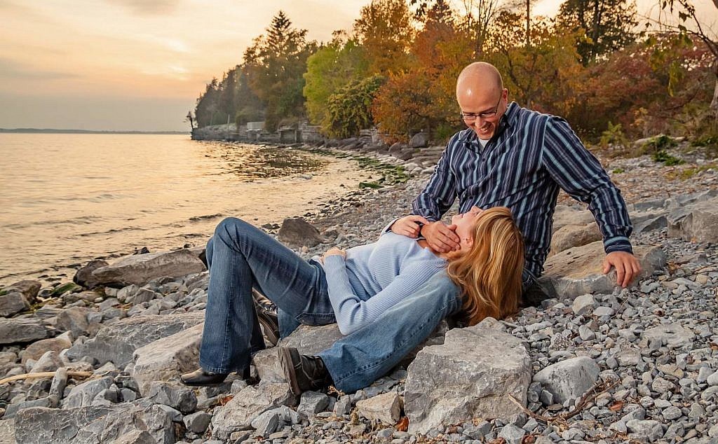 kingston photographer lamoine point engagement photography