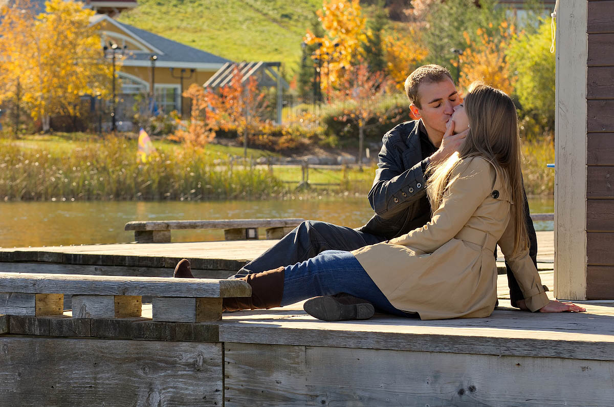 Blue mountain photographer fall engagement session in Collingwood at Blue Mountain Village