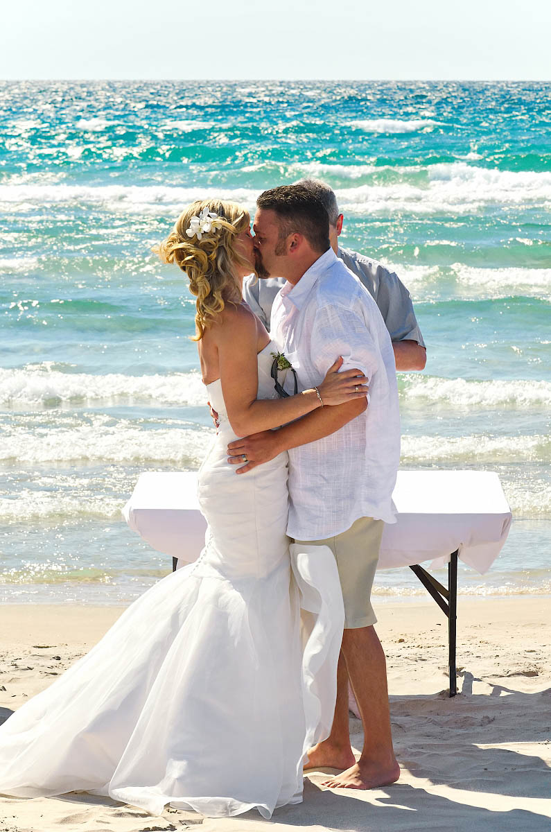wasaga beach wedding bluewater beach photographer balm beach wedding tiny township wedding