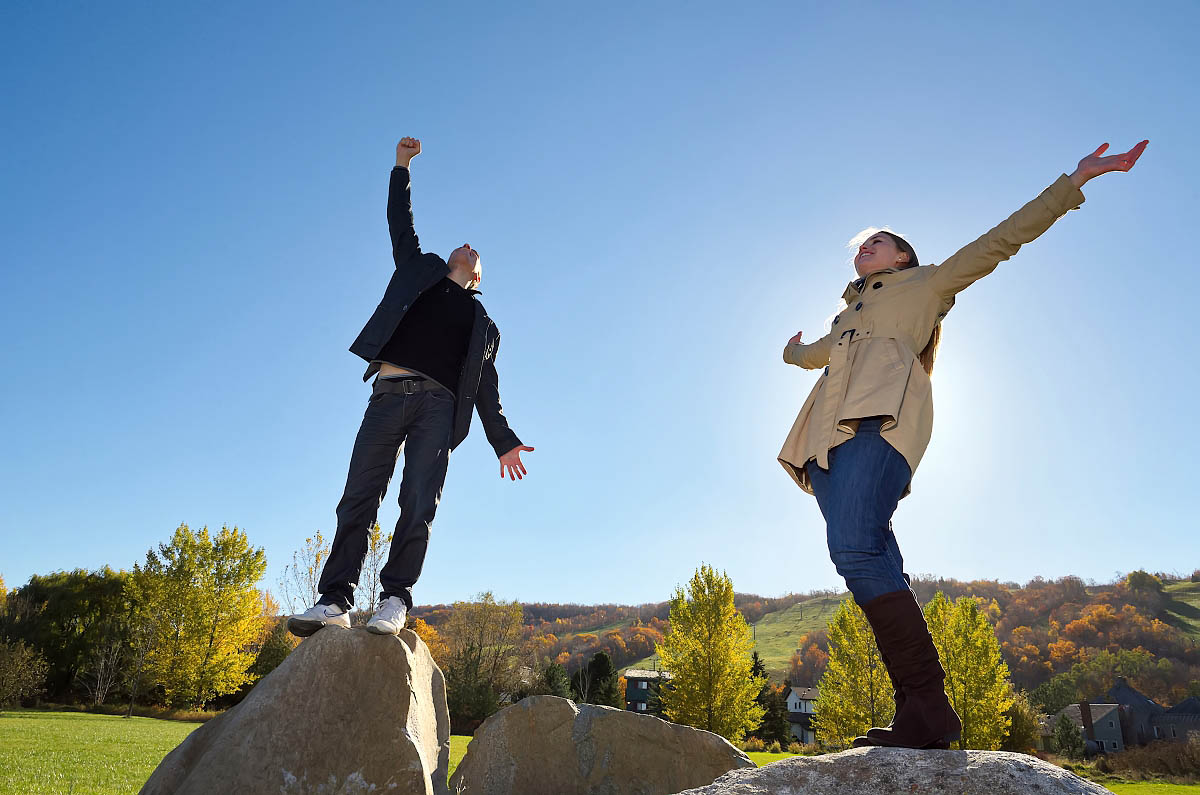 Blue mountain photographer fall engagement session in Collingwood at Blue Mountain Village