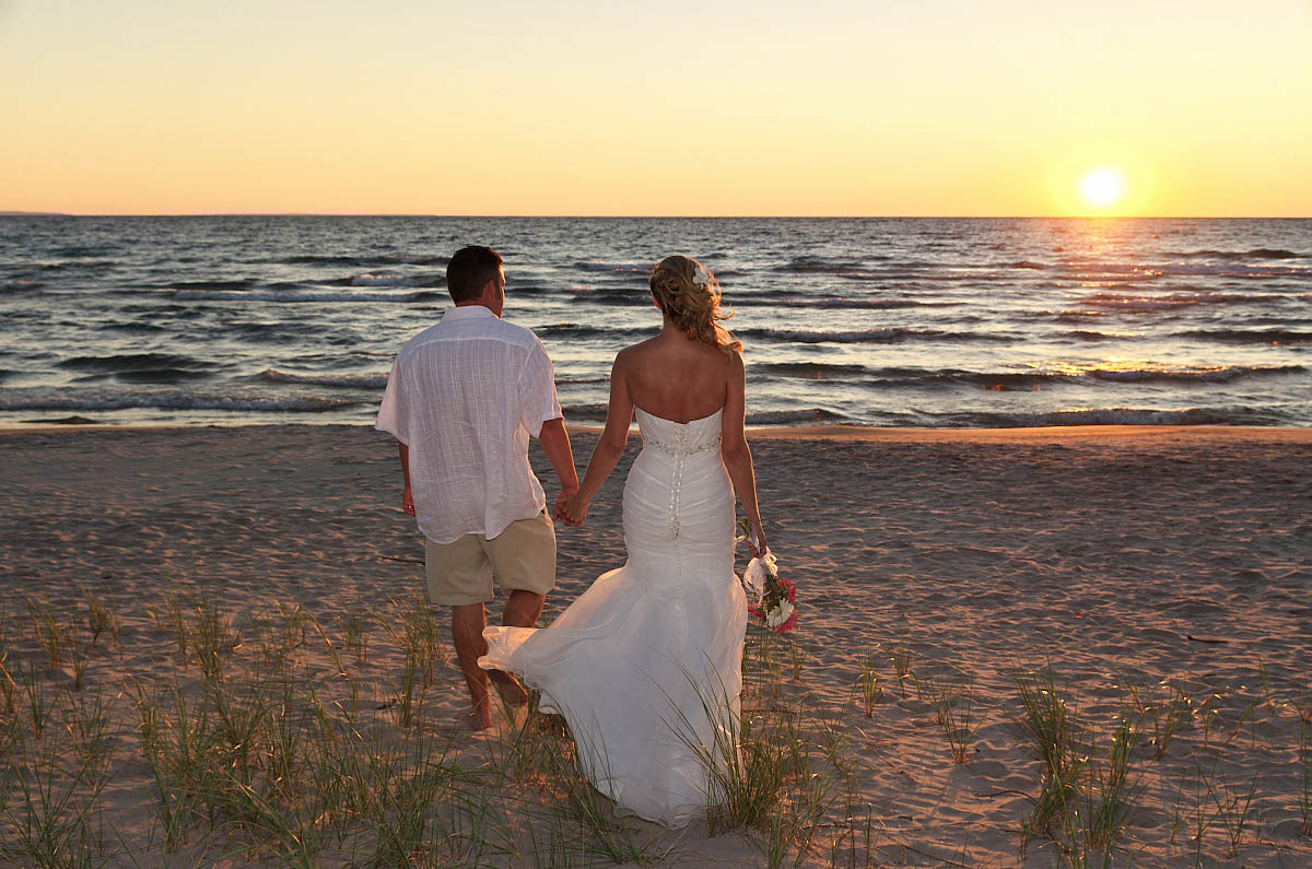 wasaga beach wedding bluewater beach photographer balm beach wedding tiny township wedding