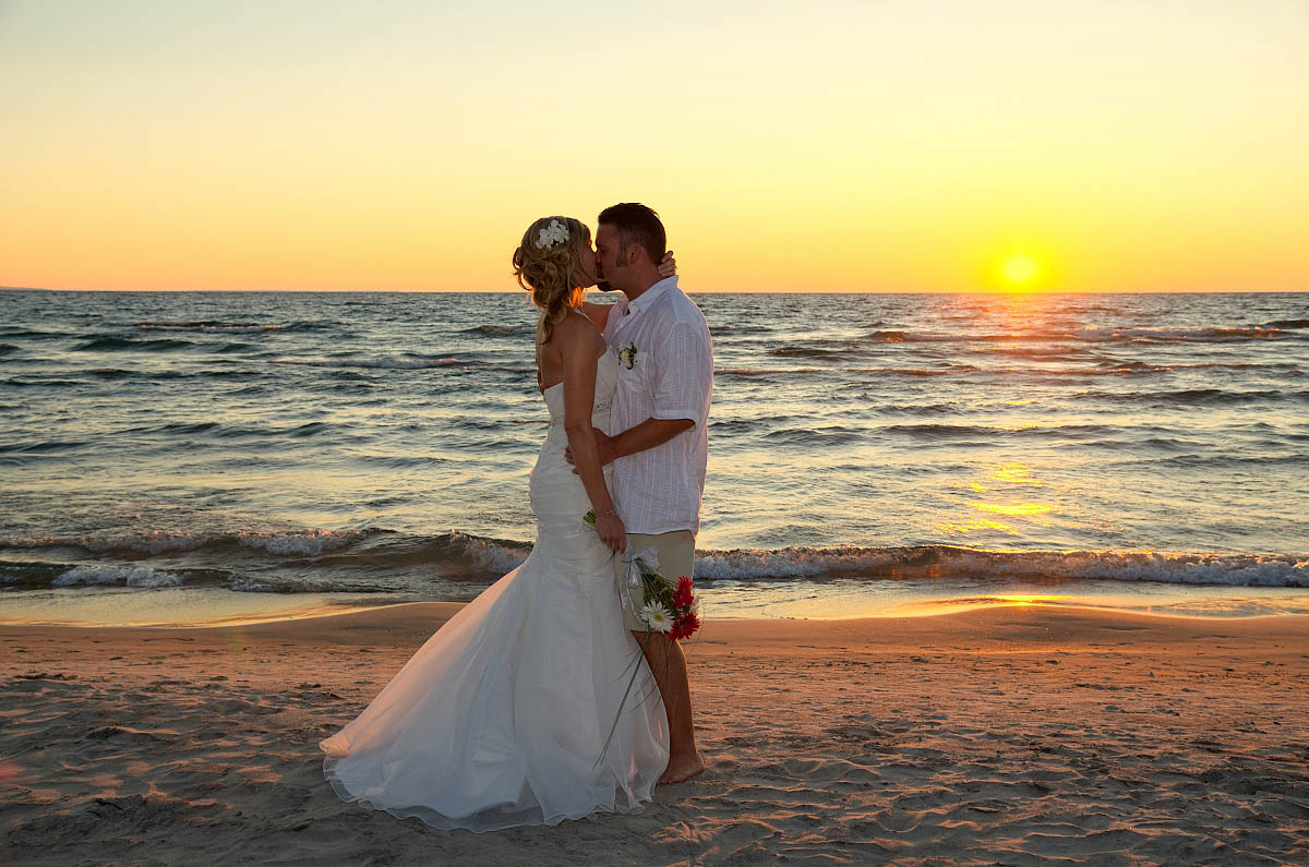 wasaga beach wedding bluewater beach photographer balm beach wedding tiny township wedding