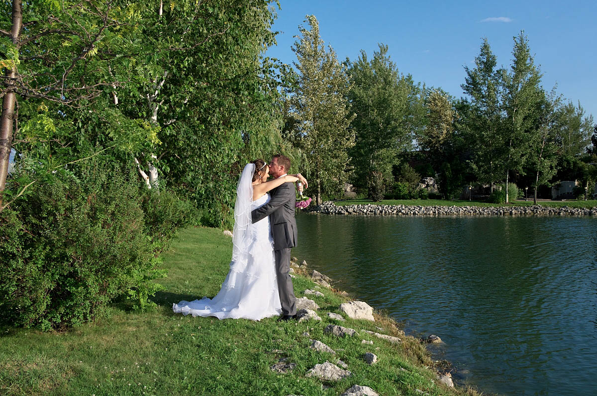 kiss by the lake alliston