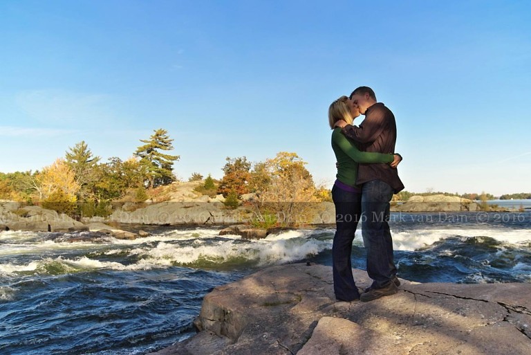 Burleigh falls engagement session with fall colours