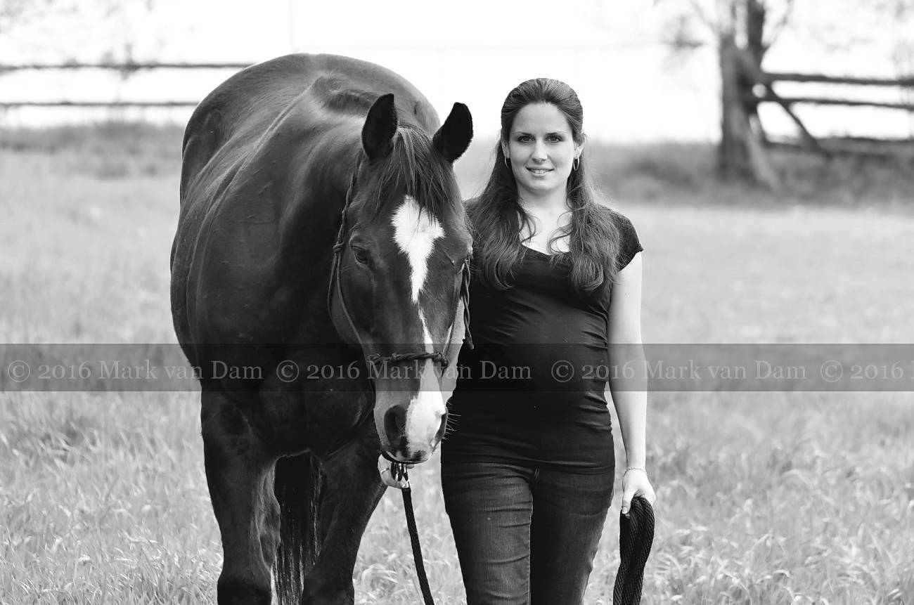 barrie maternity photographer collingwood maternity waaga maternity A252 edit