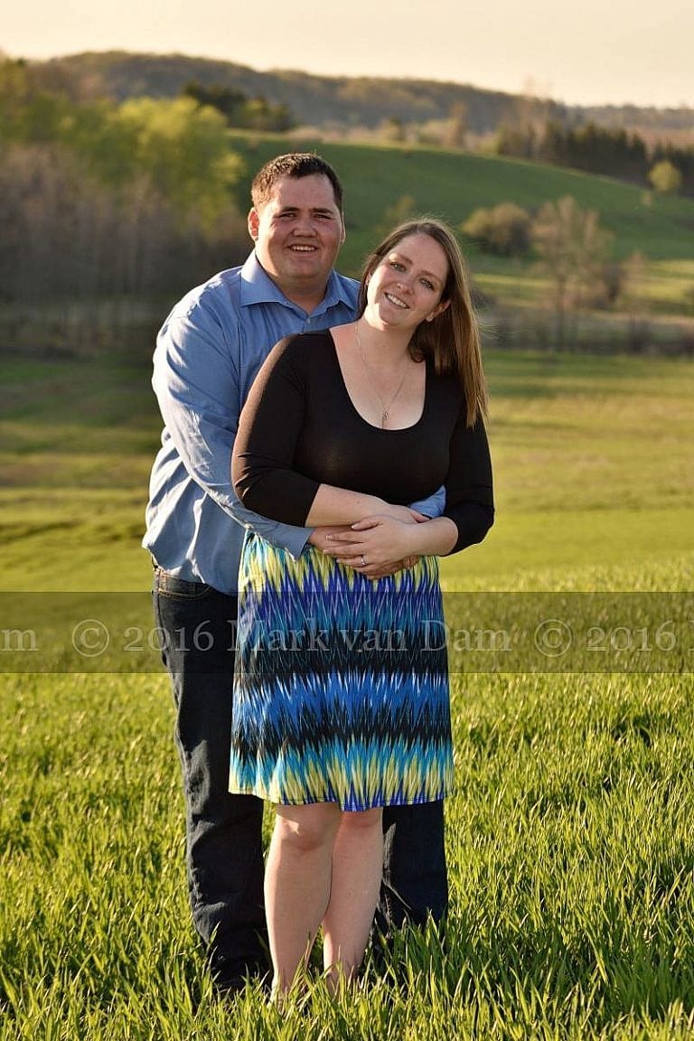 kawartha lakes engagement photographer B053
