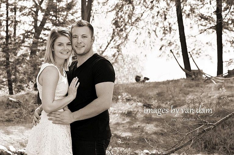 kawartha lakes photographer peterborough photographer country engagement-25