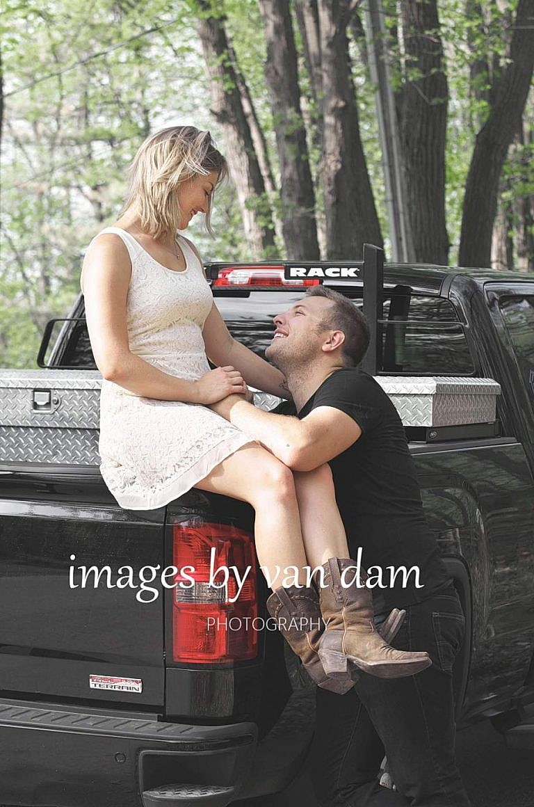 kawartha lakes photographer peterborough photographer country engagement-87