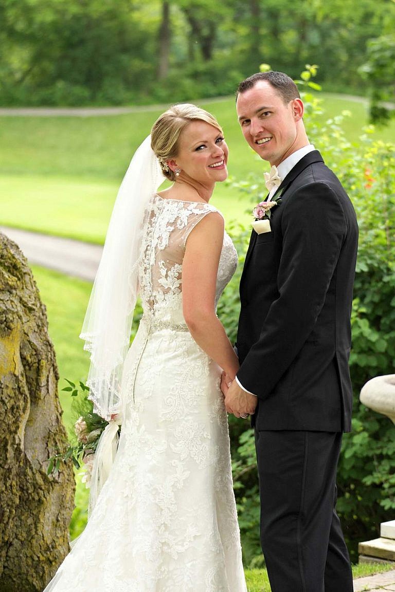 port hope photographer captures penryn mansion wedding at port hope golf and country club and penryn park