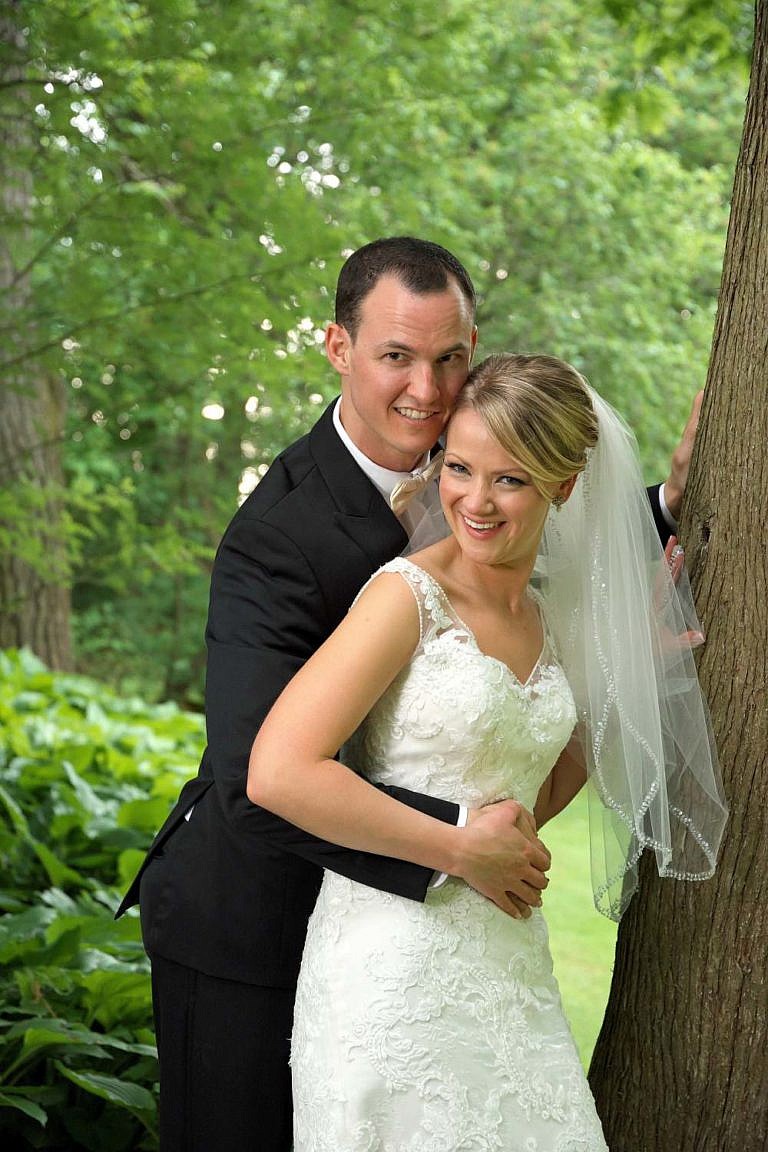 port hope photographer captures penryn mansion wedding at port hope golf and country club and penryn park