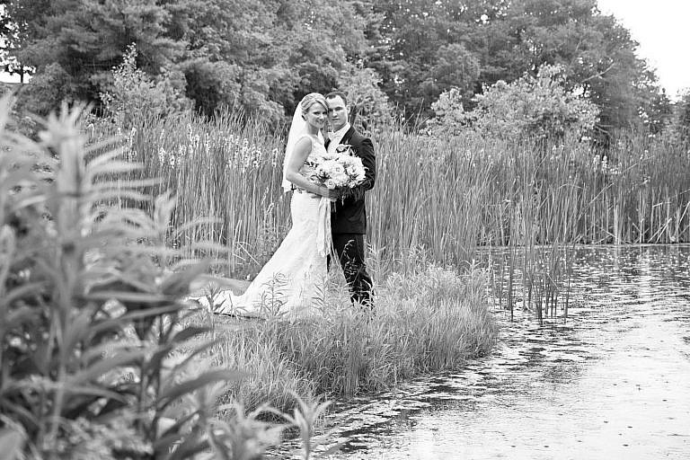 port hope photographer captures penryn mansion wedding at port hope golf and country club and penryn park