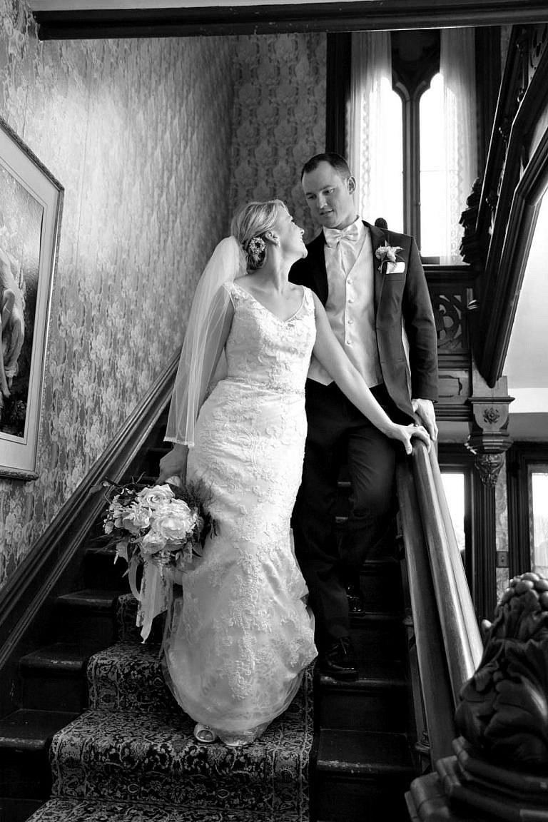 port hope photographer captures penryn mansion wedding at port hope golf and country club and penryn park