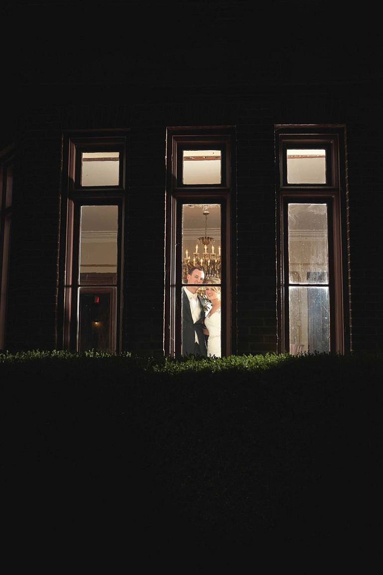 port hope photographer captures penryn mansion wedding at port hope golf and country club and penryn park