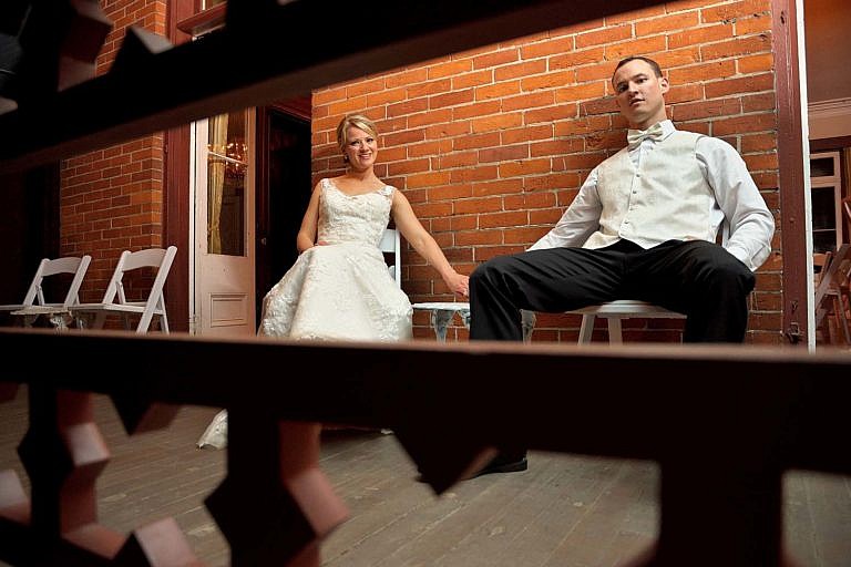 port hope photographer captures penryn mansion wedding at port hope golf and country club and penryn park