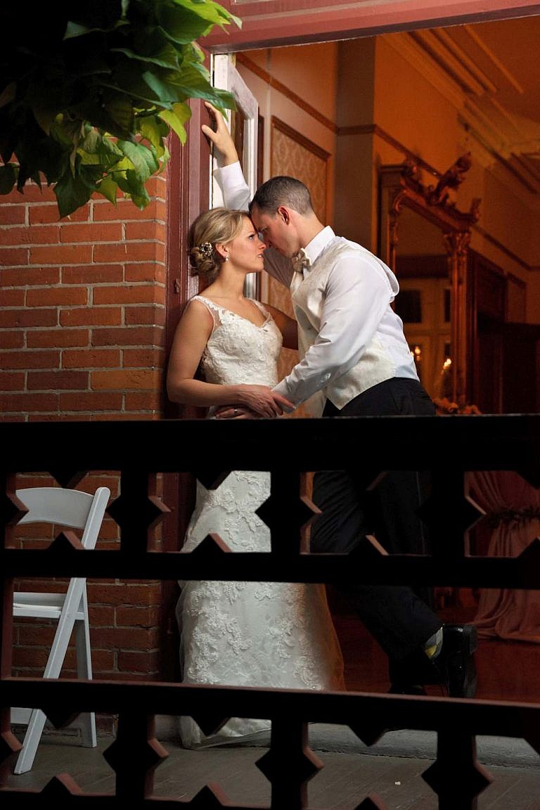 port hope photographer captures penryn mansion wedding at port hope golf and country club and penryn park