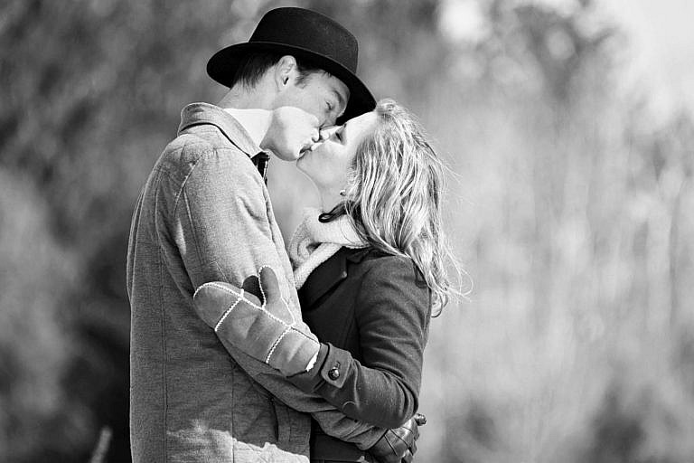 Wasaga beach photographer winter engagement session at Wasaga Beach provincial Park