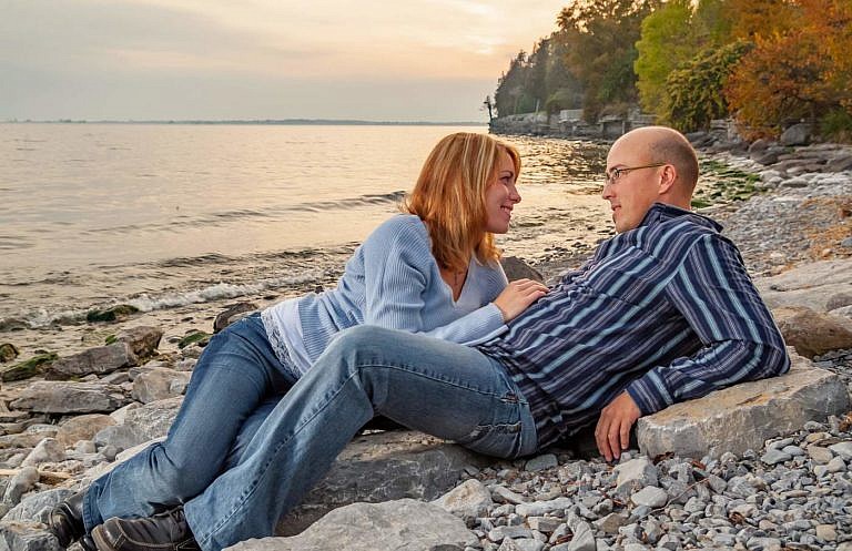 kingston photographer lamoine point engagement photography