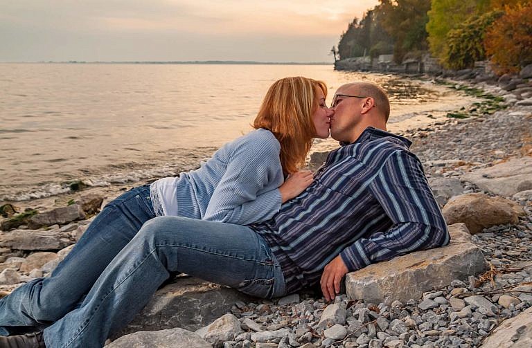 kingston photographer lamoine point engagement photography