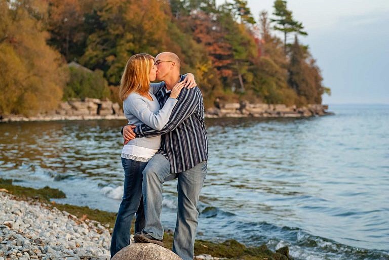 kingston photographer lamoine point engagement photography