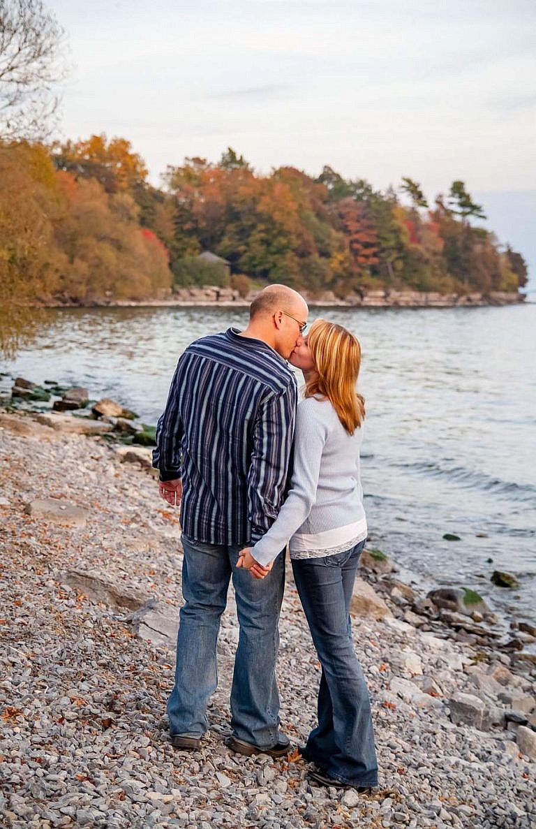 kingston photographer lamoine point engagement photography