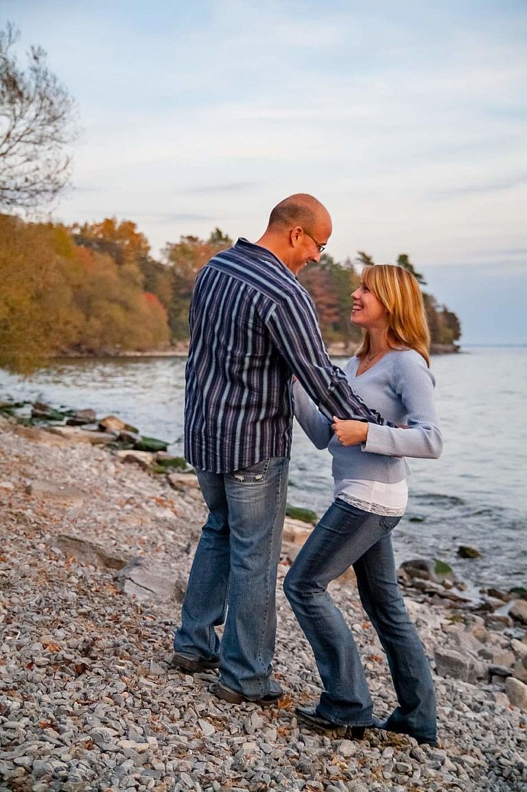 kingston photographer lamoine point engagement photography