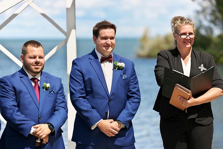 blue mountain wedding photographer collingwood wedding photographer bear estate wedding photographer muskoka wedding photographer