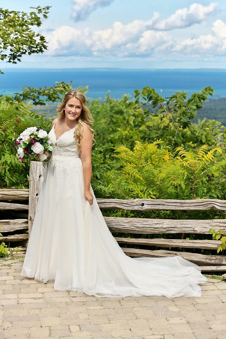 blue mountain wedding photographer collingwood wedding photographer bear estate wedding photographer muskoka wedding photographer
