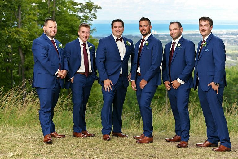 blue mountain wedding photographer collingwood wedding photographer bear estate wedding photographer muskoka wedding photographer