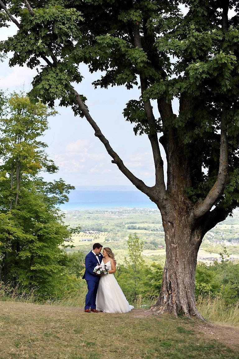 blue mountain wedding photographer collingwood wedding photographer bear estate wedding photographer muskoka wedding photographer