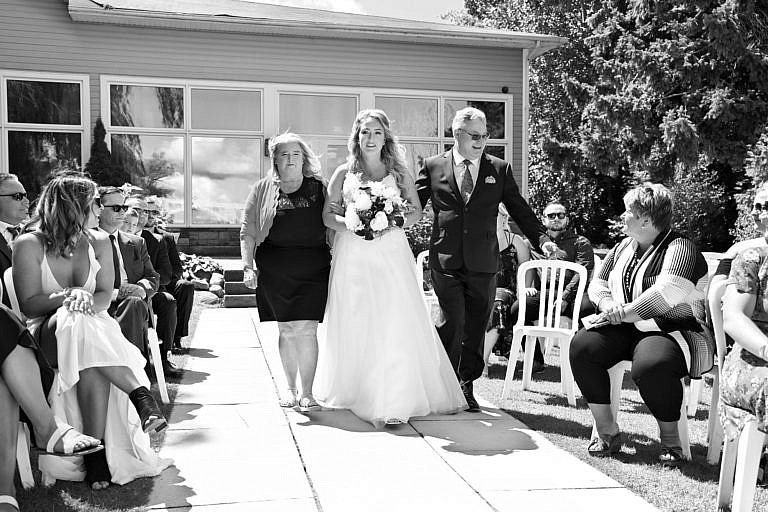 blue mountain wedding photographer collingwood wedding photographer bear estate wedding photographer muskoka wedding photographer